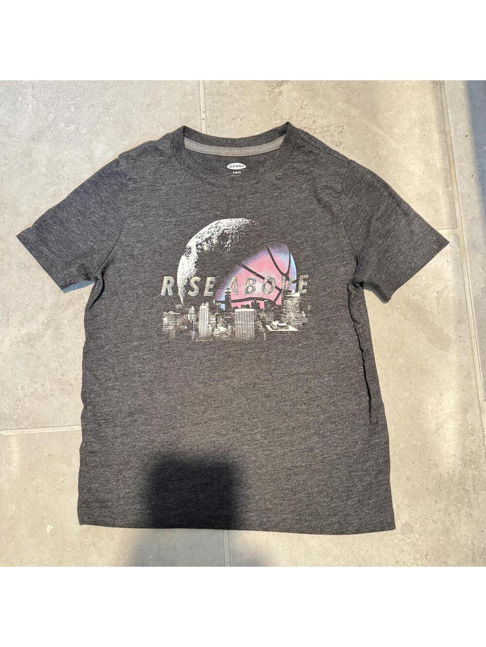Old Navy Boys' Graphic T-Shirt Size S (6-7)